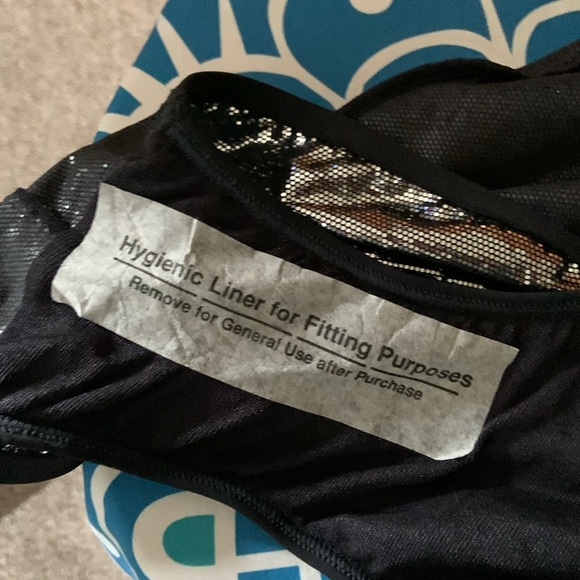 TYRA BANKS RARE silver speedo size 12. Zip front NEW OLD STOCK - Picture 9 of 14
